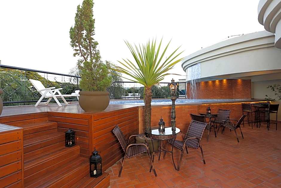 Oasis Plaza Hotel