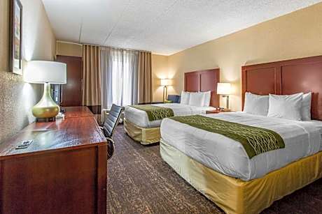 Queen Room with Two Queen Beds - Non-Smoking