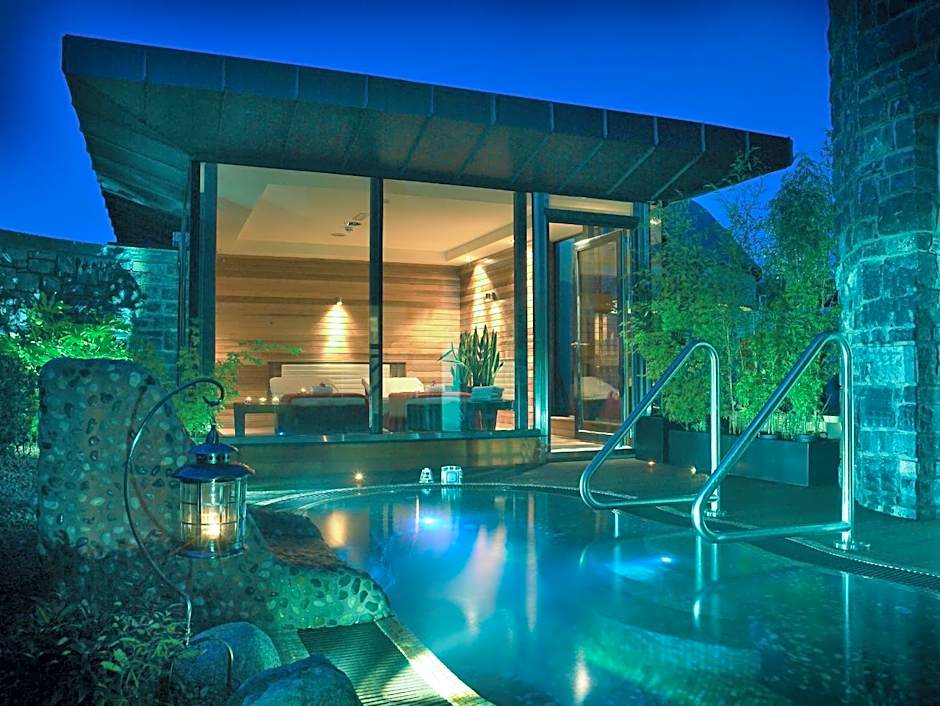 Castlecourt Hotel, Spa & Leisure