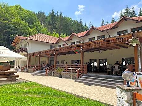 Pensiunea Perla Codrului