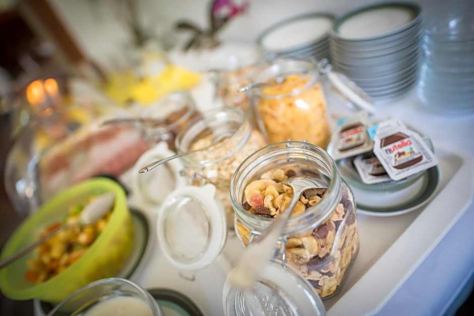 Pension Apartments Pardell