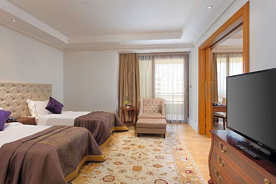 Titanic Mardan Palace