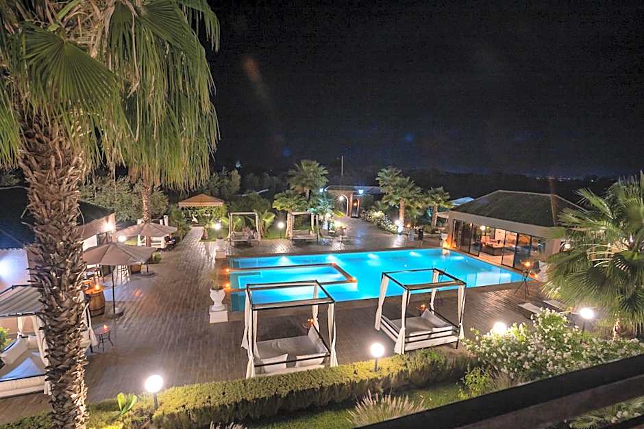 Just V hotel & Spa