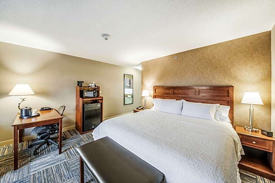 Hampton Inn By Hilton Greenfield, In