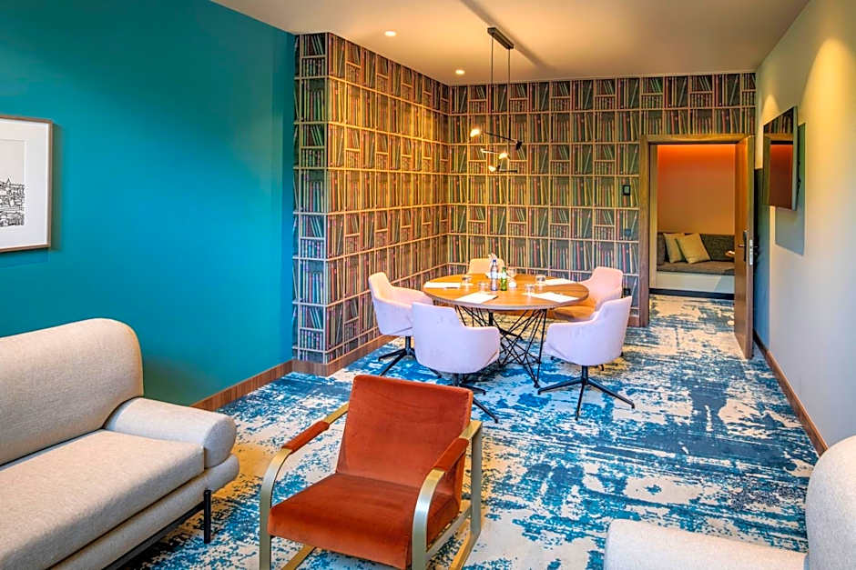 Renaissance Porto Lapa Hotel