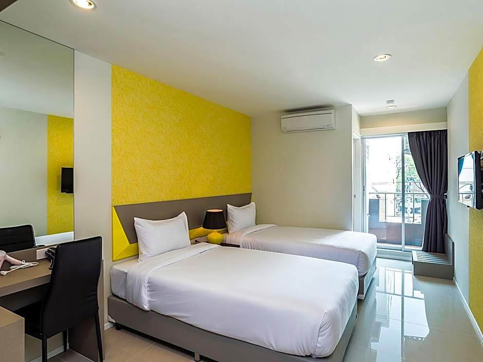 Zircon Hotel