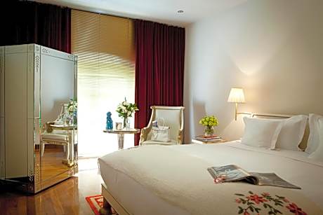 Duplex Suite with One King Bed
