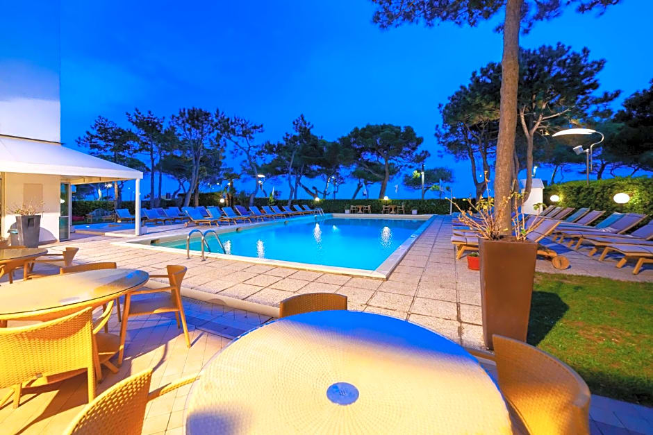 American Hotel