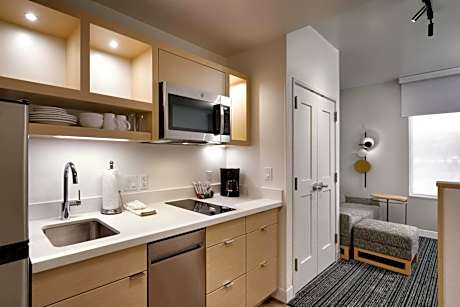 King Studio with Sofa Bed and Mountain View - High Floor