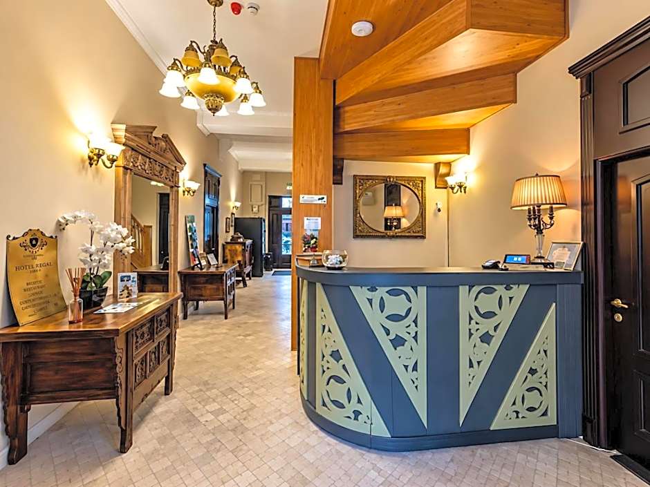 Hotel Regal 1880 - Boutique Hotel in Parcul Central Sinaia