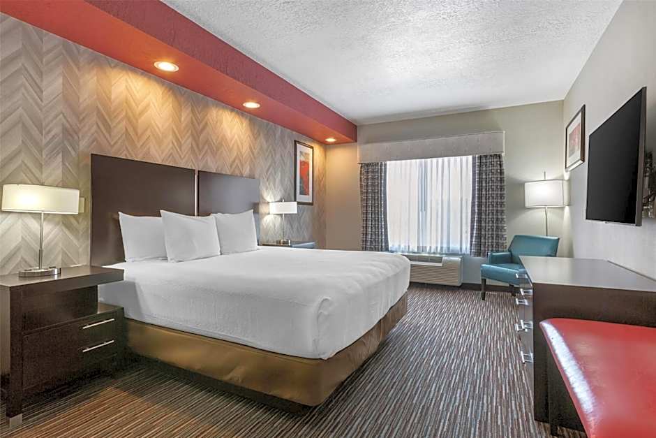 Best Western Plus Gallup Inn & Suites