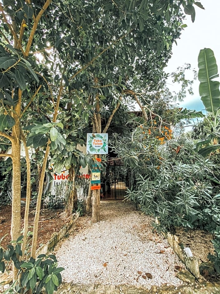 Hostal Mulut Tulum