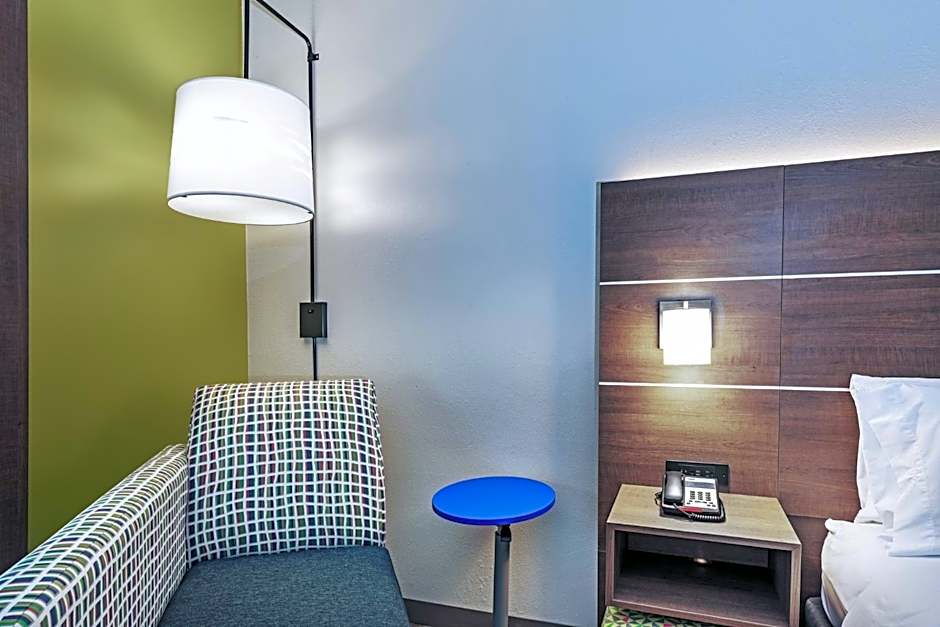 Holiday Inn Express Hotel & Suites Sulphur - Lake Charles By IHG