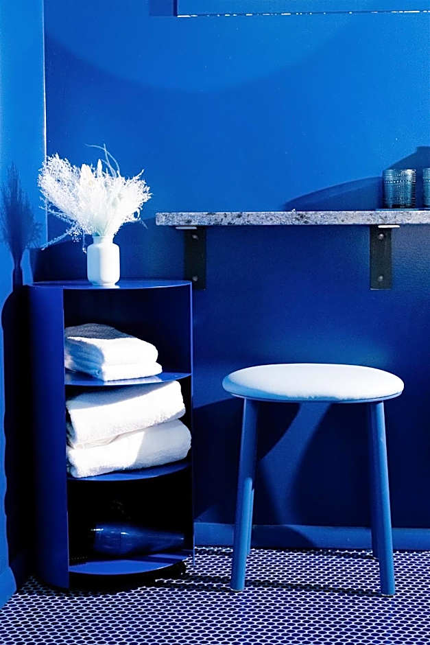 The Norsdale plus CMYK Motel on 10 acres in Phoenicia