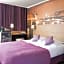 Best Western Rives de Paris La Defense