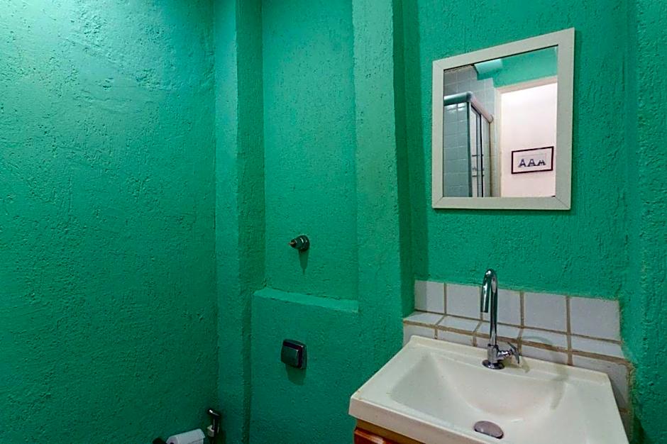 50 METROS DA PRAIA DE COPACABANA