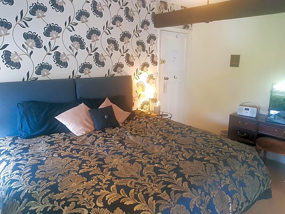 Kingsmede Bed & Breakfast