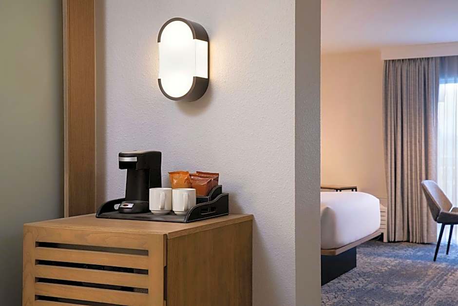 Sheraton Westport Chalet Hotel St. Louis