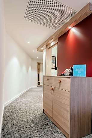 King Room with Sofa Bed