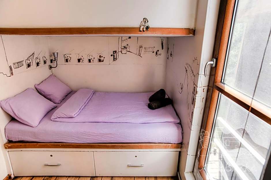 ArkaBarka Floating Hostel