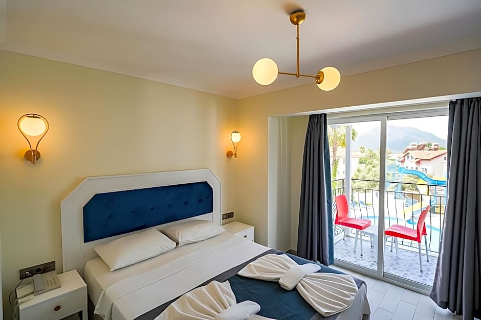 Blue Pearl Hotel Villas