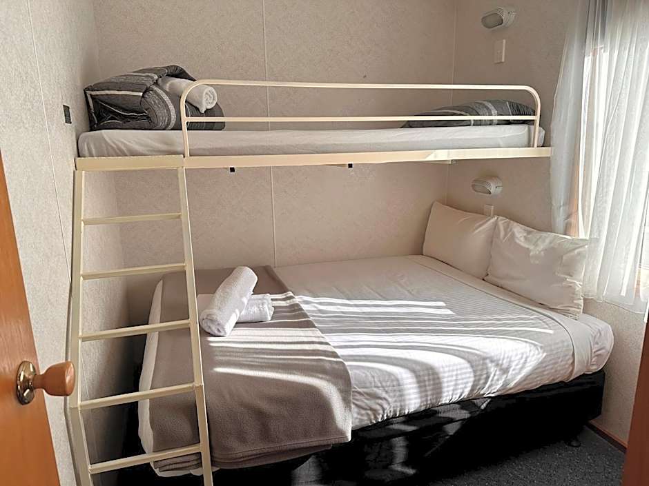 Moama Riverside Holiday Park