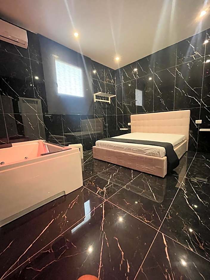 Life Hotel