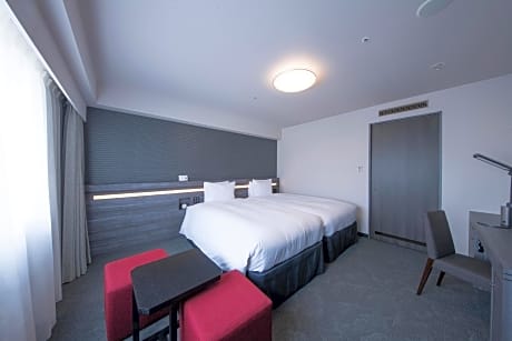 Twin Room (1 Adult) - Smoking