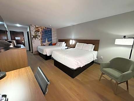2 Queen Beds, Nonsmoking, Accessible
