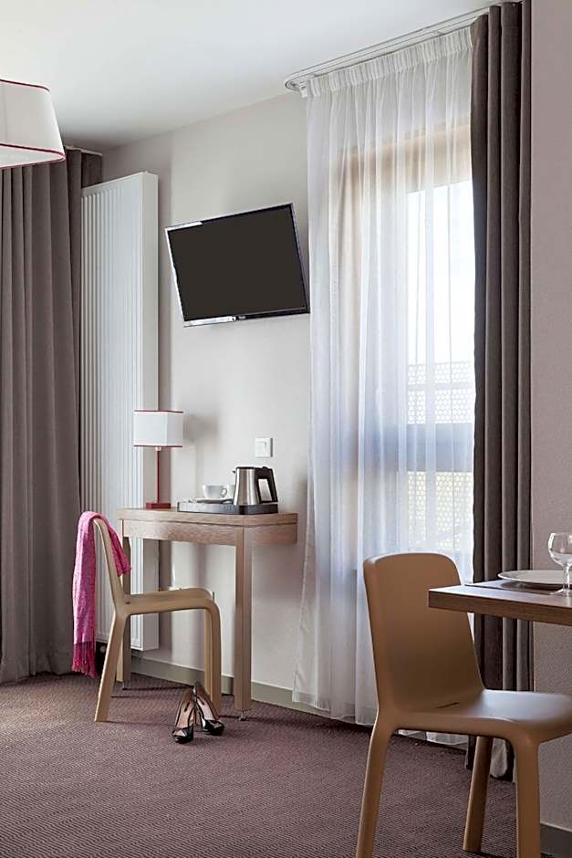 Neho Suites Porte de Geneve - Gare Annemasse
