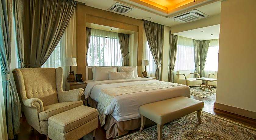 Royale Chulan Cherating Villa