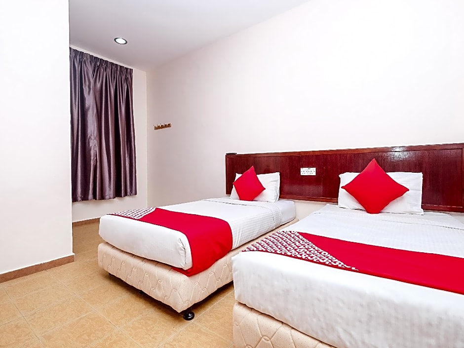 OYO 984 Kings Hotel