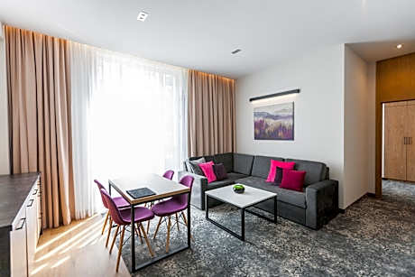 One-Bedroom Standard Apartment