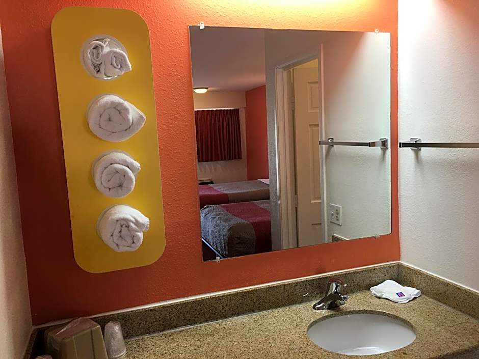 Motel 6-Richmond, VA - Midlothian Turnpike