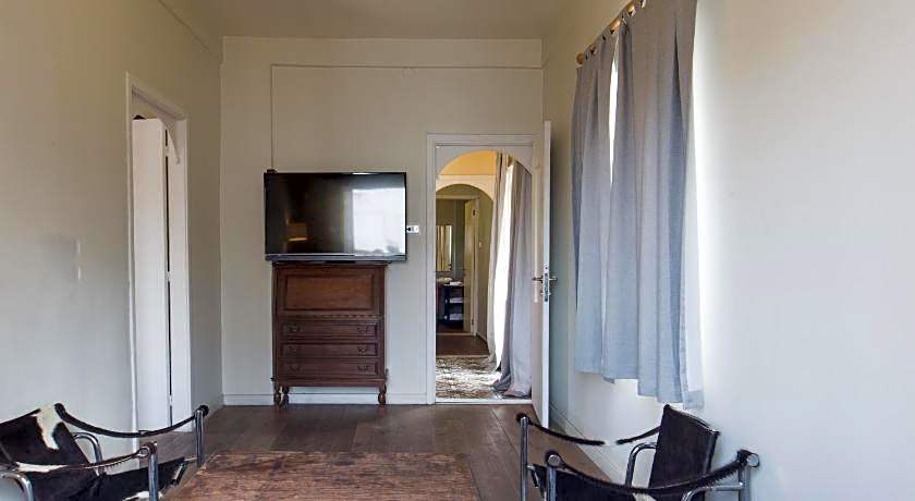 The Grand Meshmosh Hotel