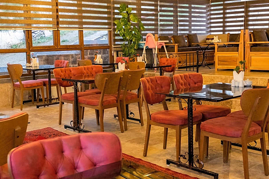 Grand Elite Cave Suites