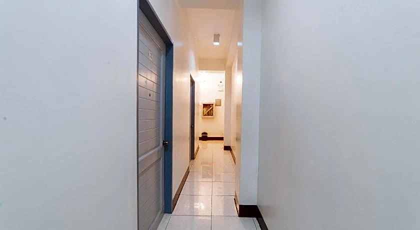 RedDoorz @ Plaza Jaro Iloilo
