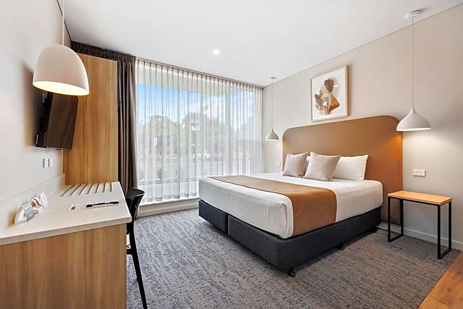 Comfort Inn Regal Park