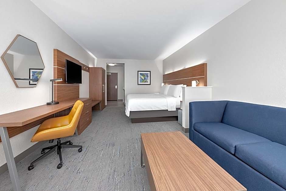 Holiday Inn Express & Suites Moore By IHG