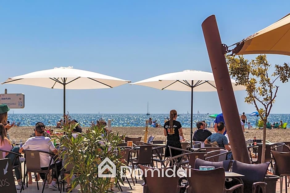 Apartamento a pie de playa by Domidai