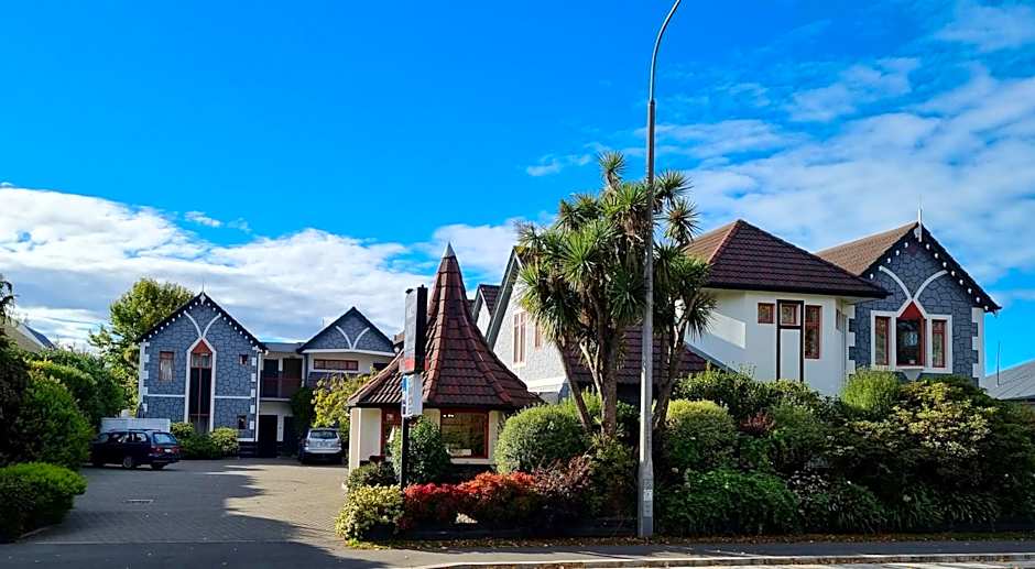 Amross Court