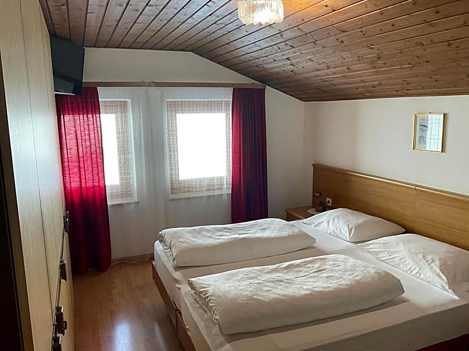 Alpenblick Bed & Breakfast