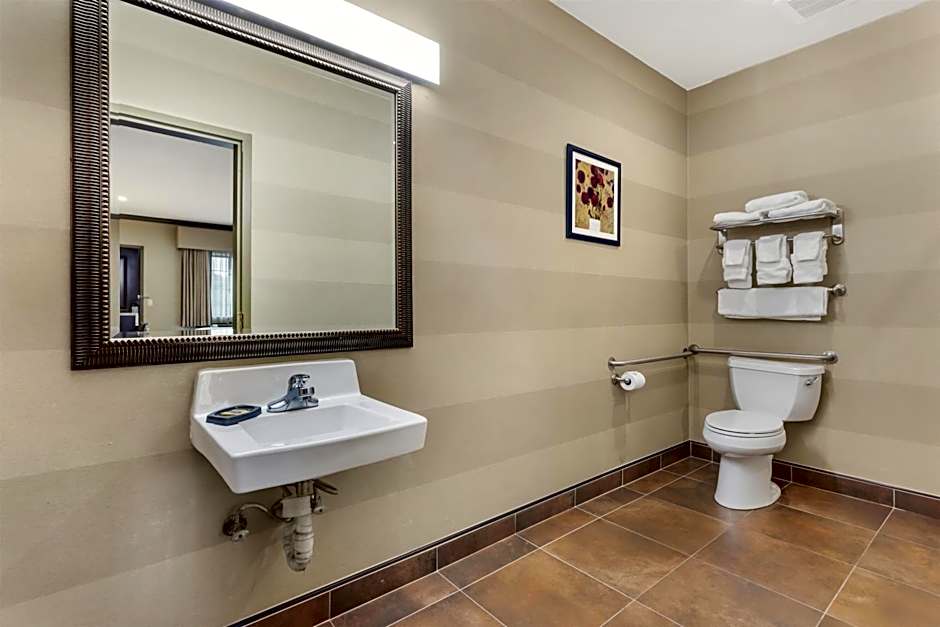 Best Western Plus Brookside Inn