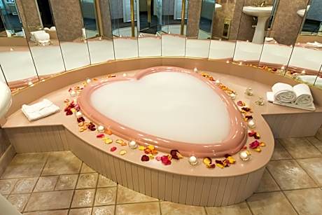 Cove Haven Resort - Couples Only