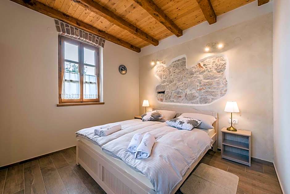 MY DALMATIA - Authentic villa Dumina with private heated pool