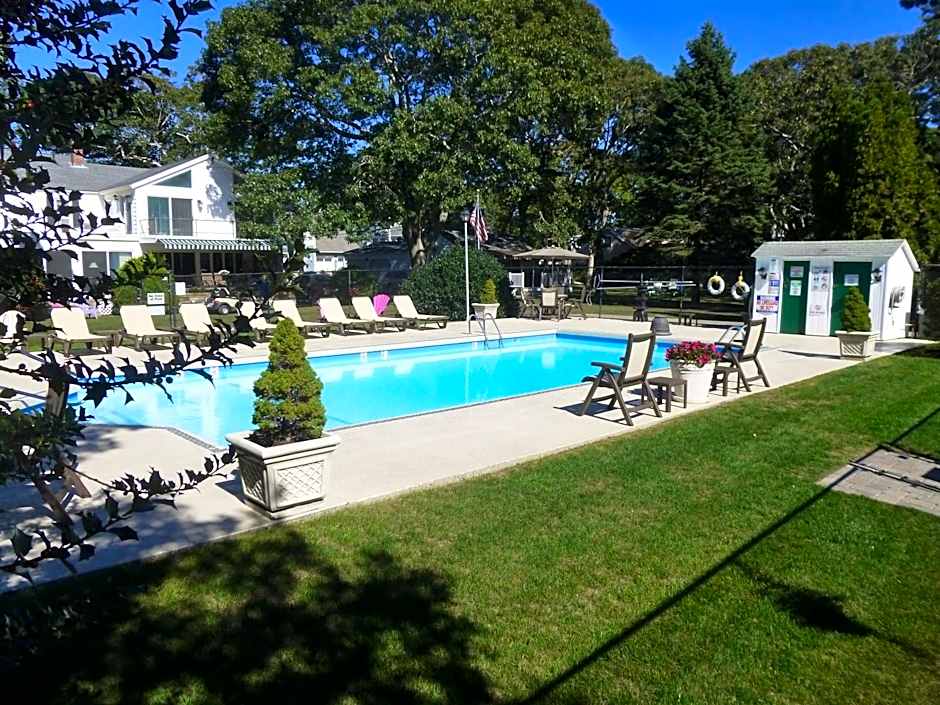 Falmouth Heights Motor Lodge