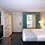 La Quinta Inn & Suites by Wyndham Tampa Bay Pinellas Park Clearw