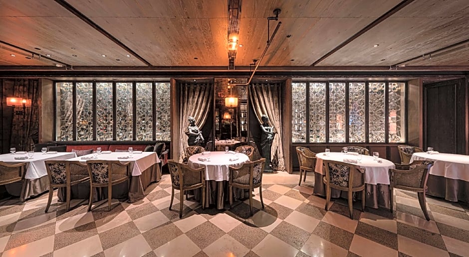 Palais De Chine Hotel