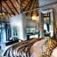 Clifftop Exclusive Safari Hideaway