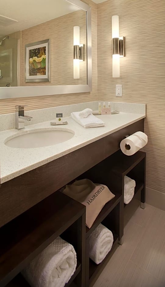 DoubleTree by Hilton Hotel Jacksonville Airport